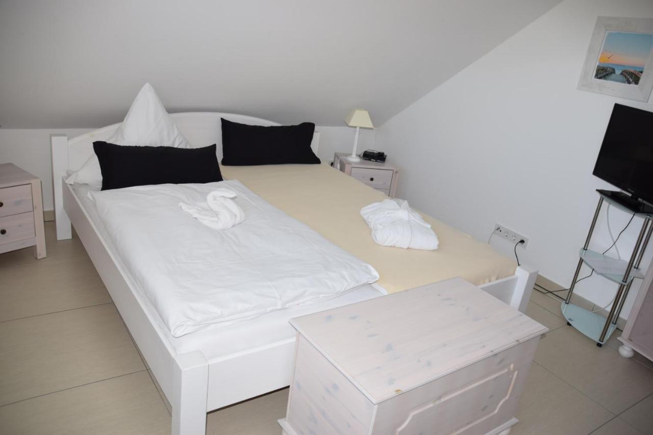 Wellness Appartements Ostfriesland Ihlowerfehn Eksteriør billede
