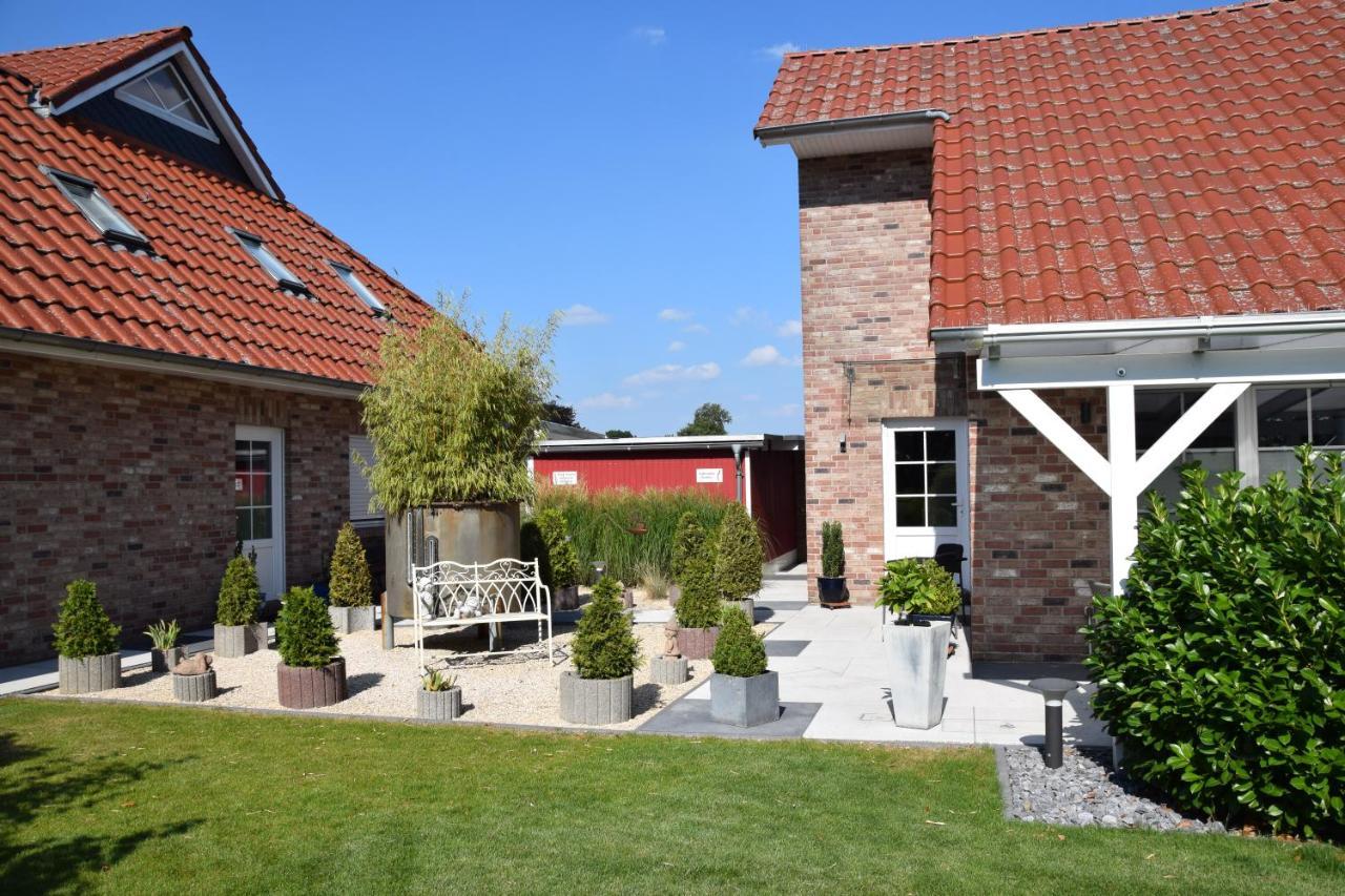 Wellness Appartements Ostfriesland Ihlowerfehn Eksteriør billede